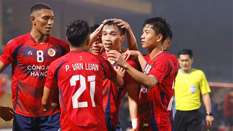  CAHN hướng tới cú ăn ba lịch sử